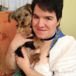 Schwiegertochter gesucht 2014 – Beate mit ihrem Yorkshire Terrier