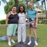 Schwiegertochter gesucht 2014 – Irene und Thomas mit Yogalehrer