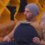 Big Brother Tag 34 – Guido mit Babybauch